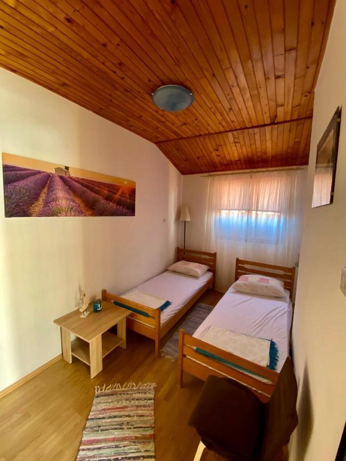 Apartmani Ines มารีนา ภายนอก รูปภาพ