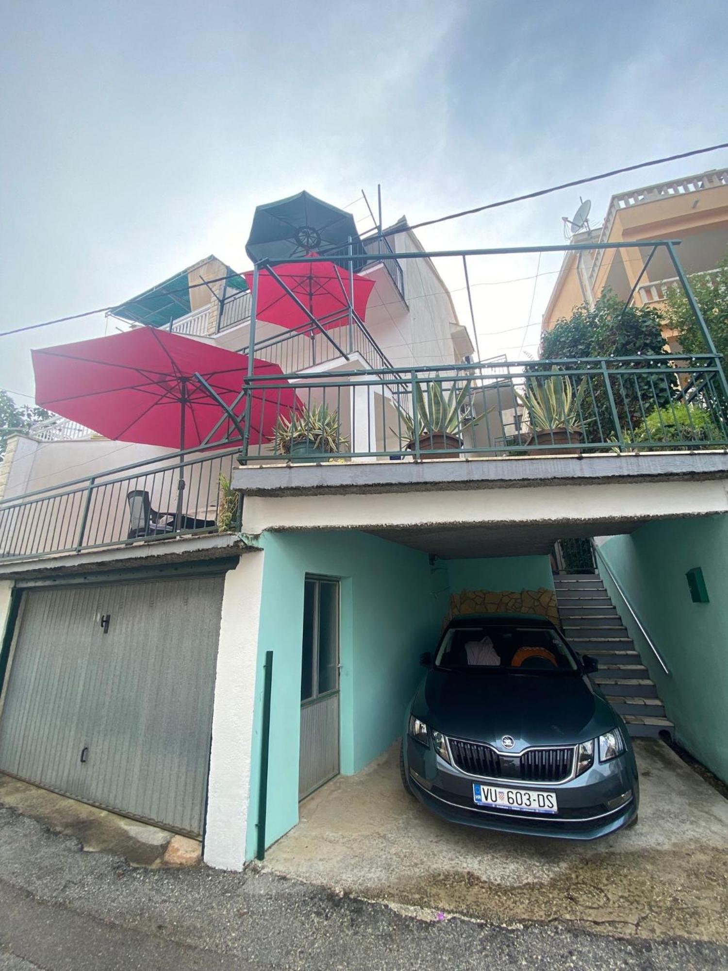 Apartmani Ines มารีนา ภายนอก รูปภาพ