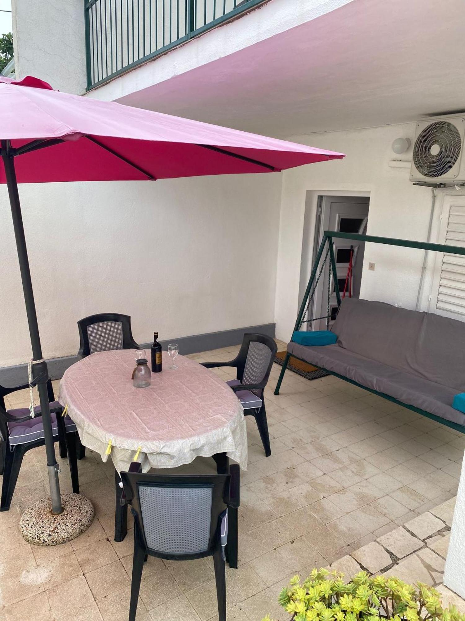 Apartmani Ines มารีนา ภายนอก รูปภาพ
