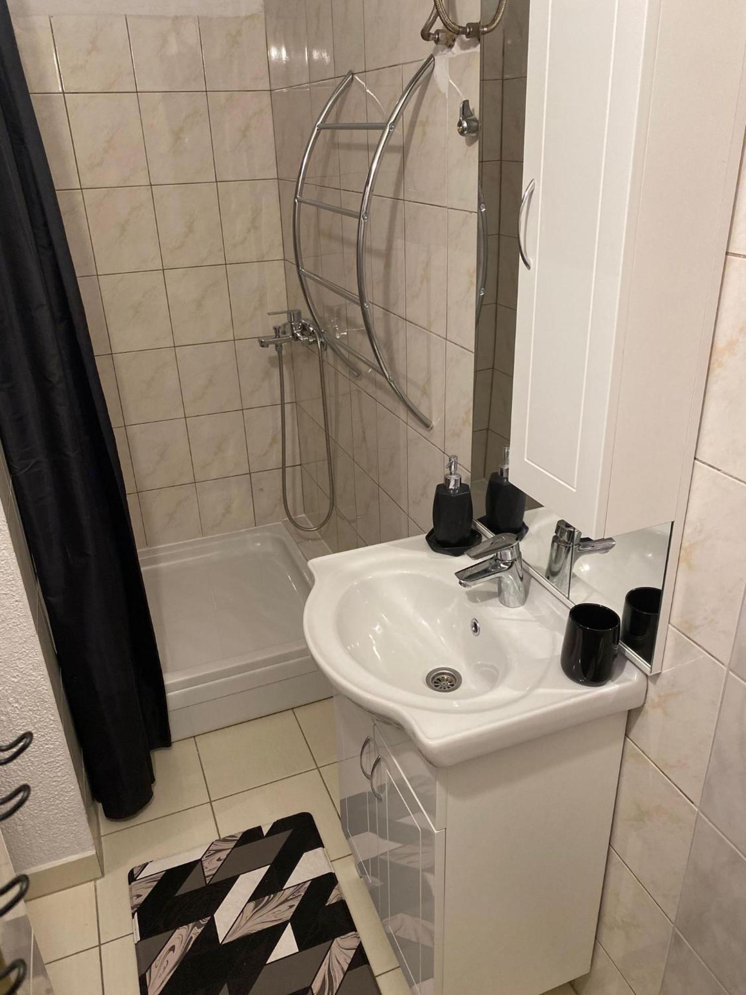Apartmani Ines มารีนา ภายนอก รูปภาพ